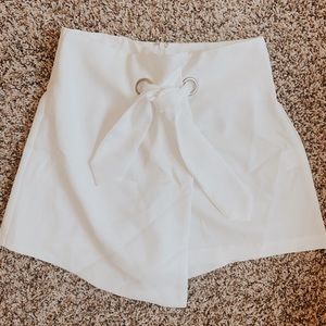 White envelope skirt NWOT